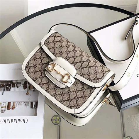 white Gucci bag small